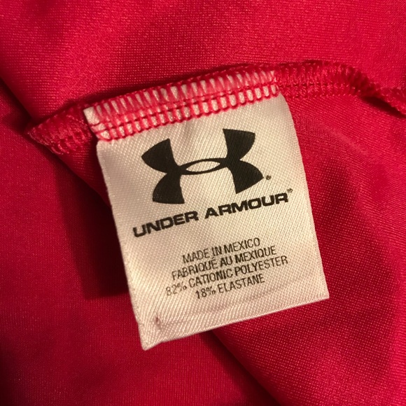 Under Armour Breast Cancer Running Tops, EUC, XS - Picture 16 of 16